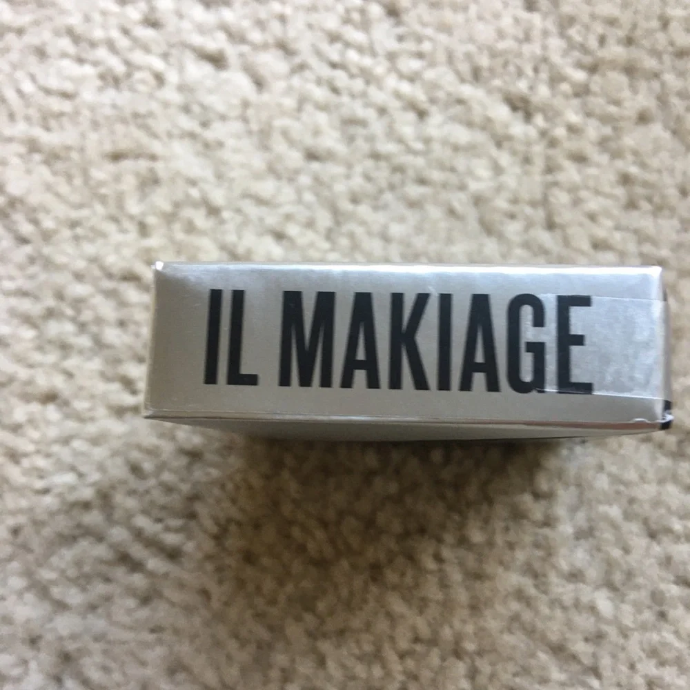 IL Makiage Color Boss & Ciate London Eyeshadow Duo - Picture 3 of 12